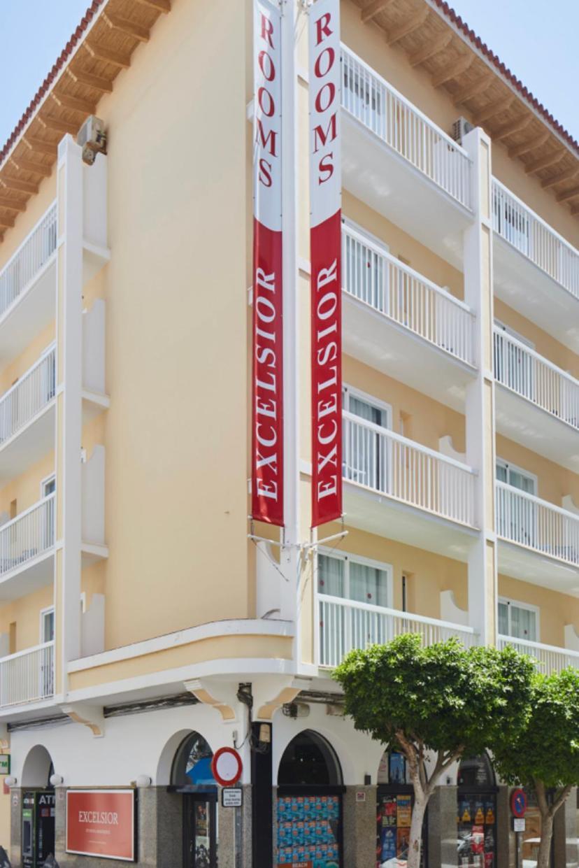 Excelsior Estudios & Apartamentos San Antonio  Exterior photo